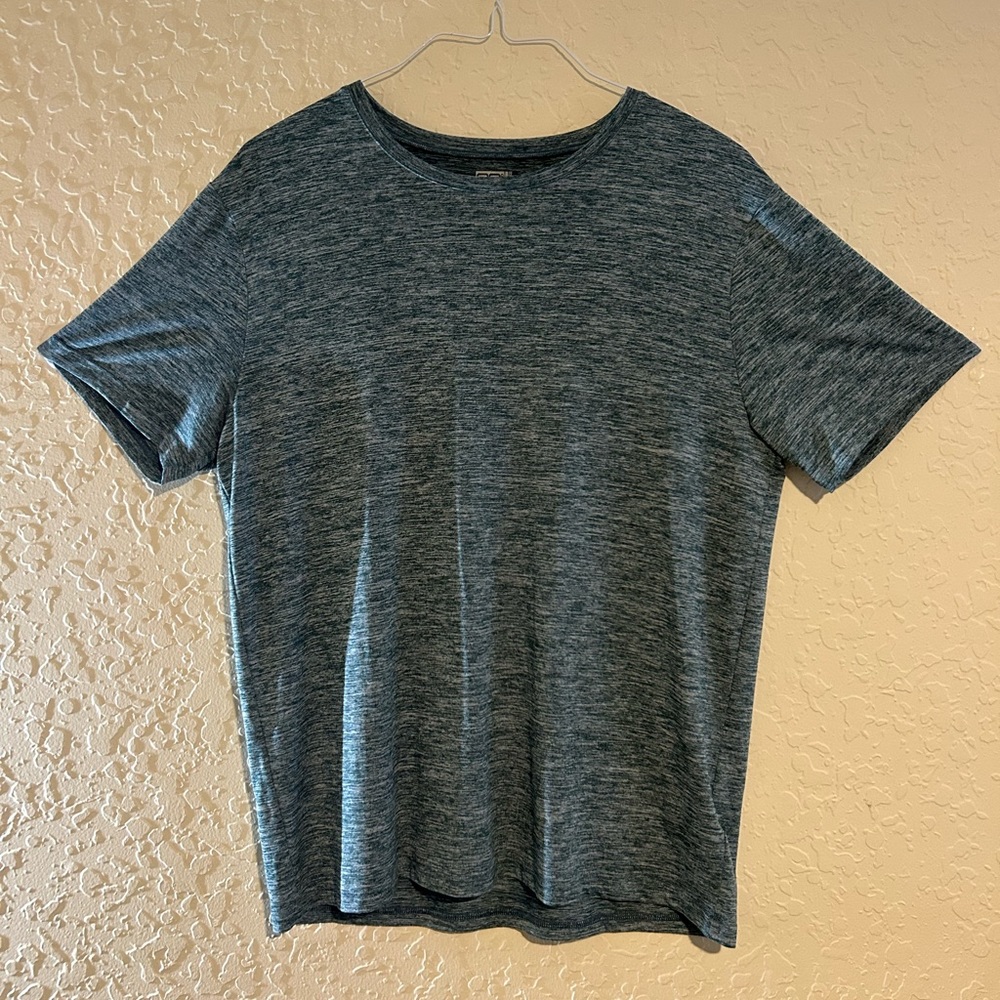 32 Degrees Cool Men’s Casual Short Sleeve Crew Neck T Shirt